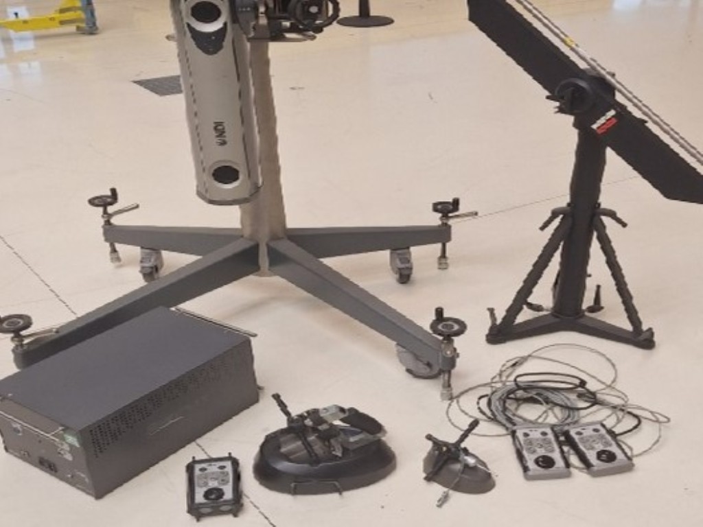 Metalworking machines, measuring devices, IT devices-1