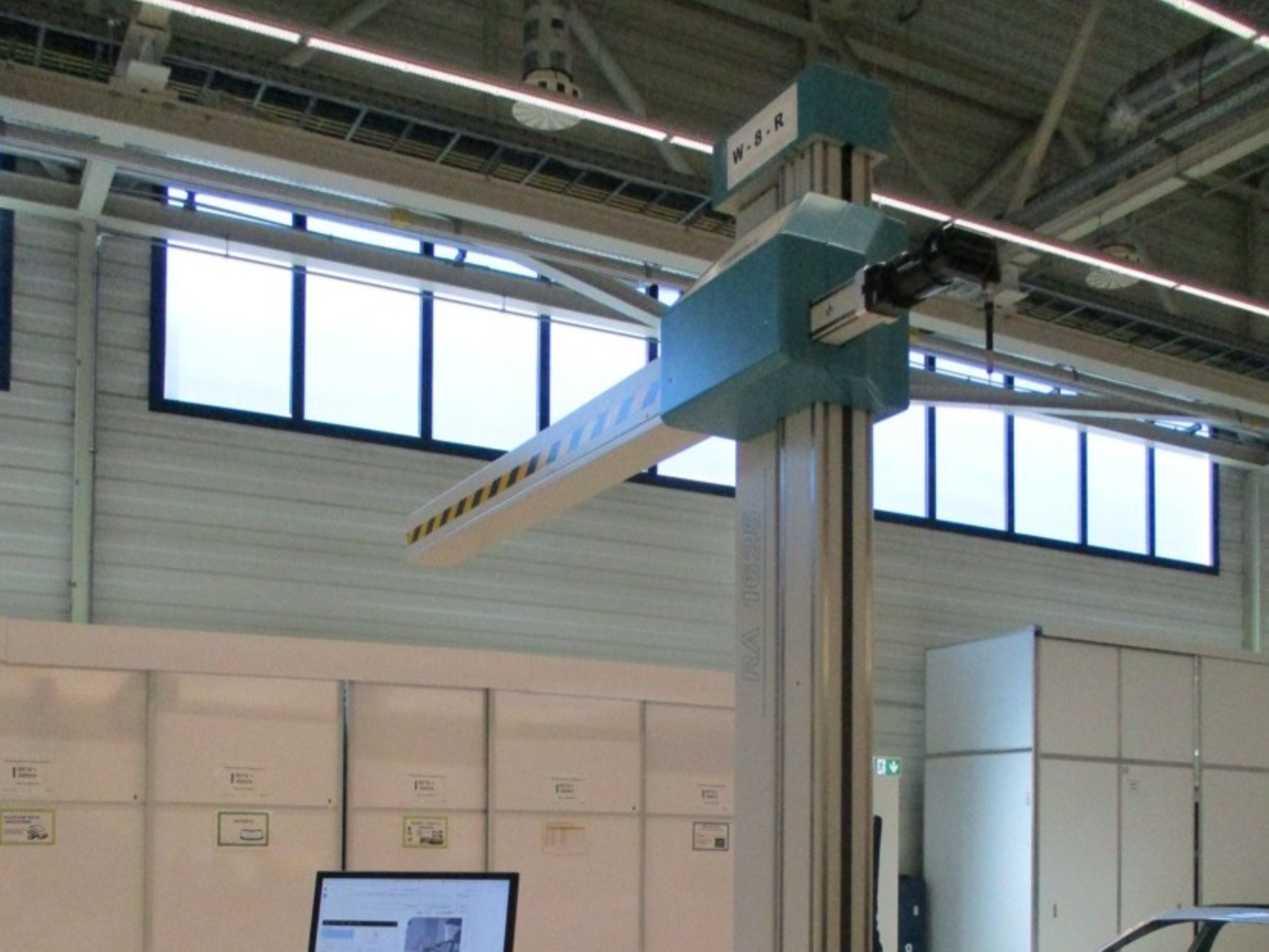 Measuring stands for coordinate measuring machines-1