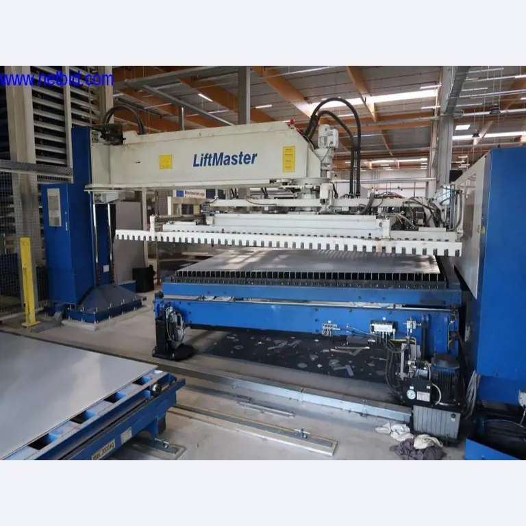 Stroji pri Exklusiv Hauben Gutmann GmbH-3