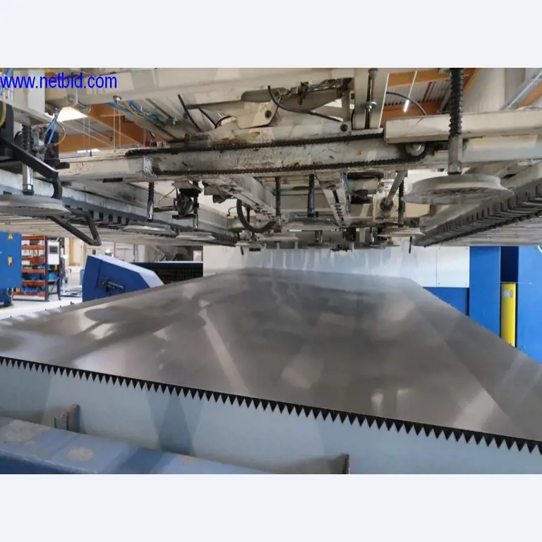 Stroji pri Exklusiv Hauben Gutmann GmbH-5