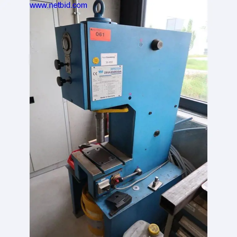 Maquinaria en Exklusiv Hauben Gutmann GmbH-8