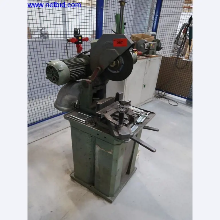 Stroji pri Exklusiv Hauben Gutmann GmbH-1