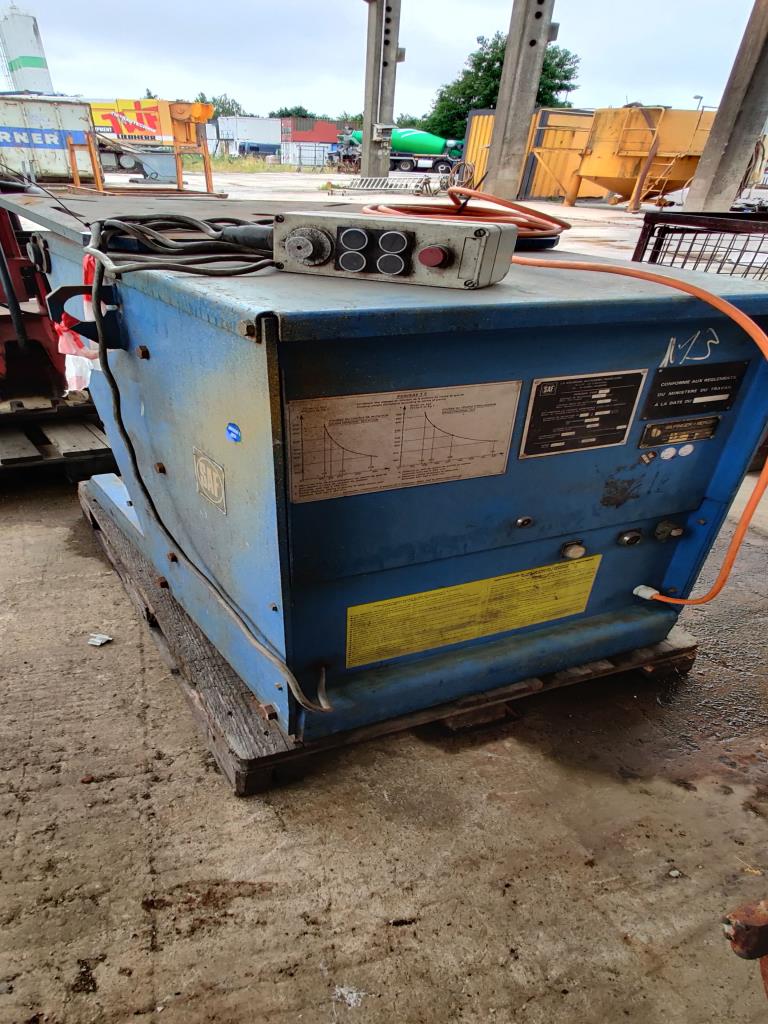 Equipamento mecânico/operacional de um estaleiro-3