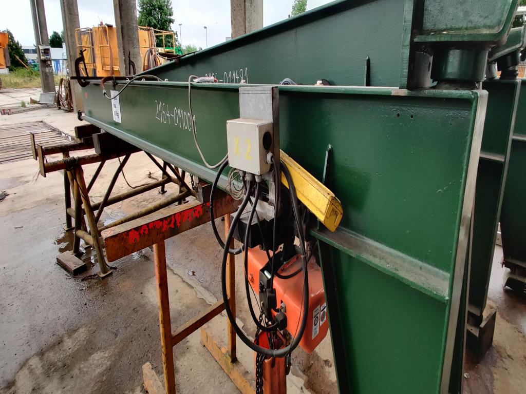 Equipamento mecânico/operacional de um estaleiro-2