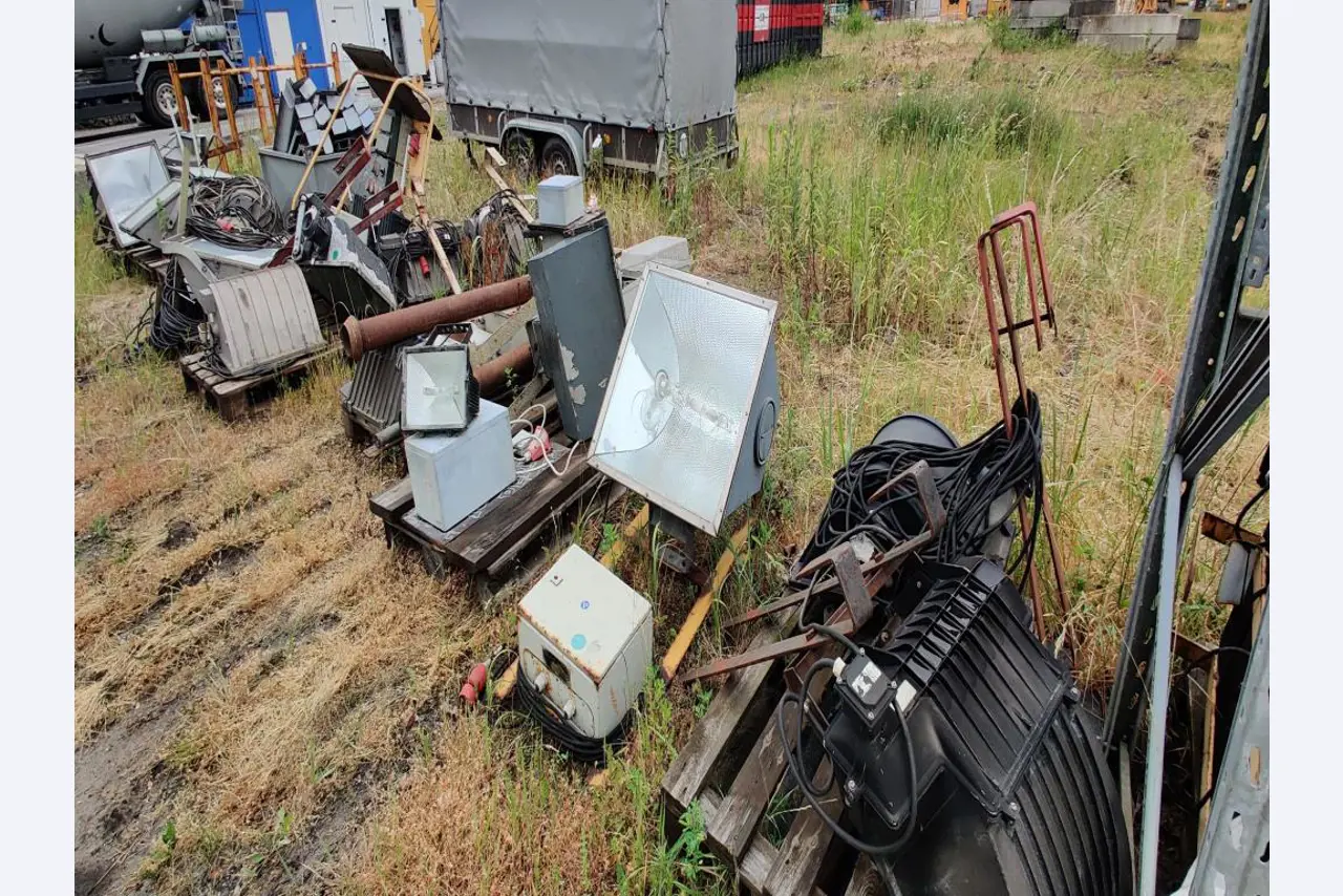Mechanical/ operational equipment of a building yard-3