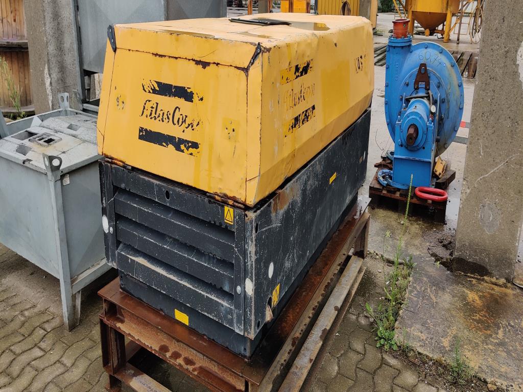 Equipamento mecânico/operacional de um estaleiro-3