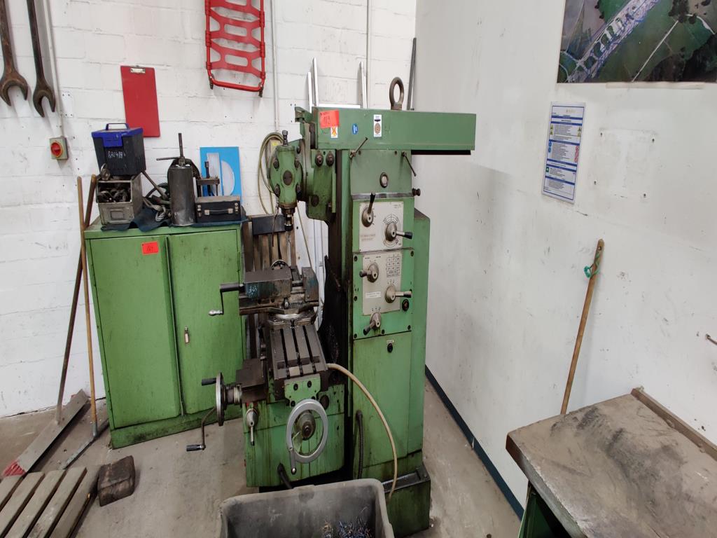 Equipamento mecânico/operacional de um estaleiro-2