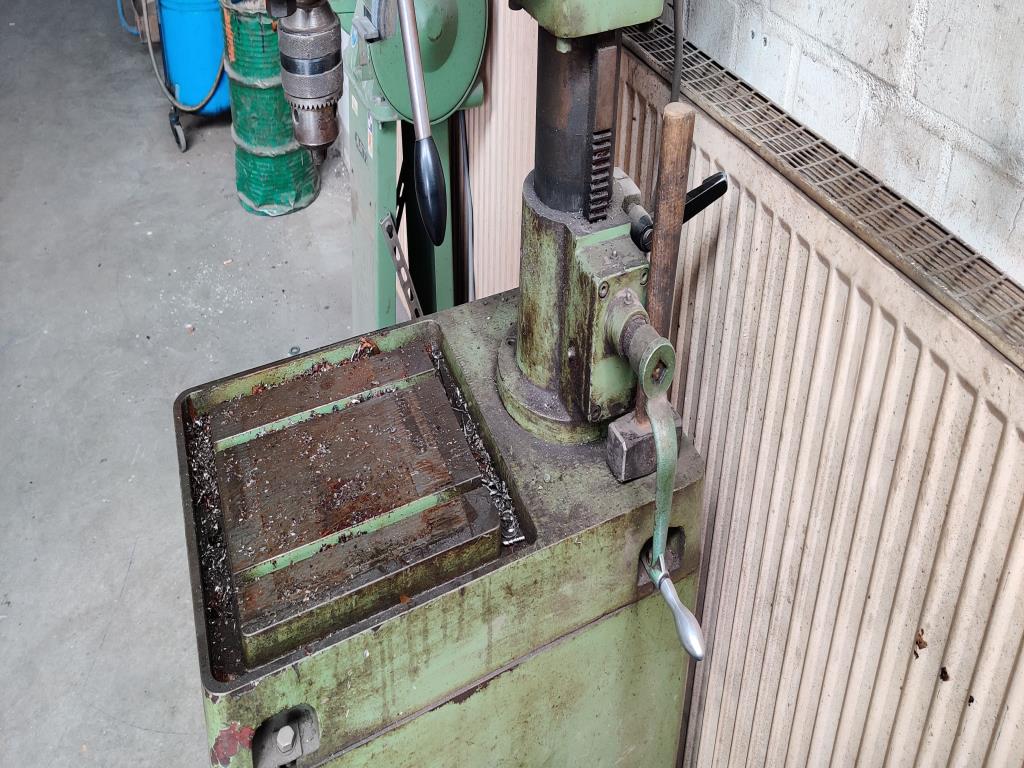 Equipamento mecânico/operacional de um estaleiro-4