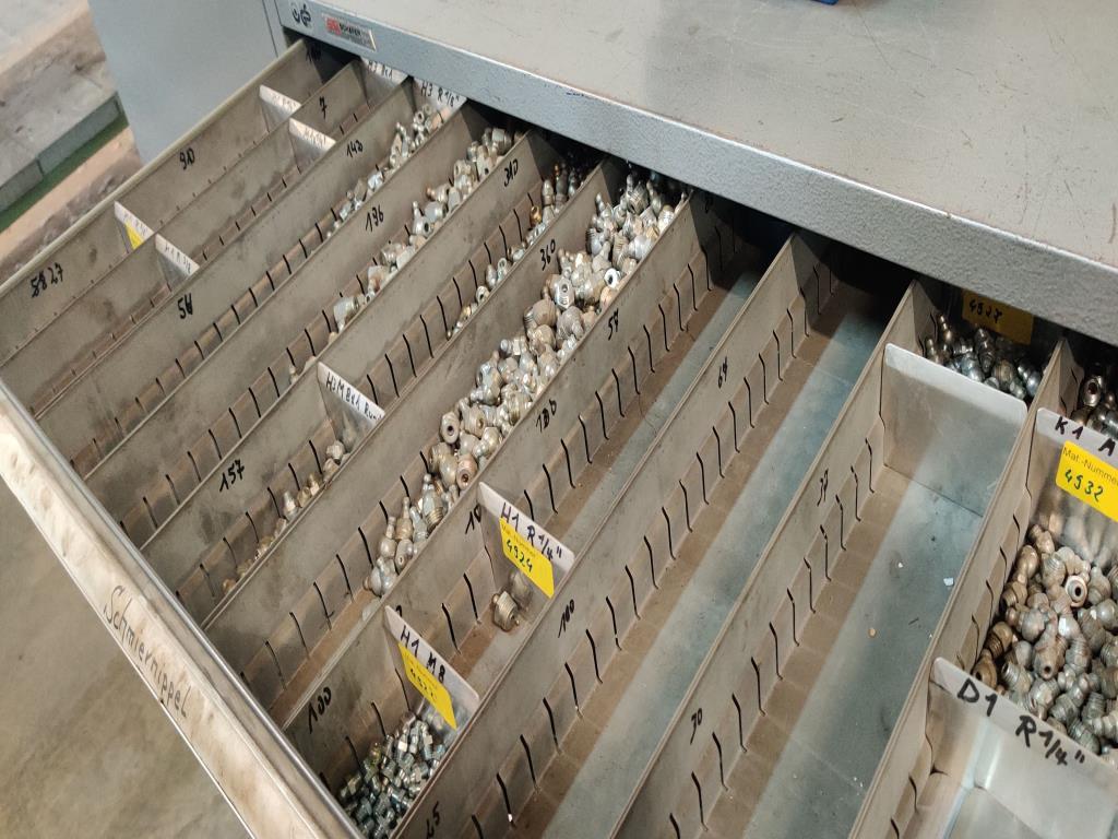 Equipamento mecânico/operacional de um estaleiro-14