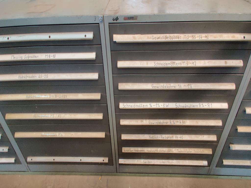 Equipamento mecânico/operacional de um estaleiro-3