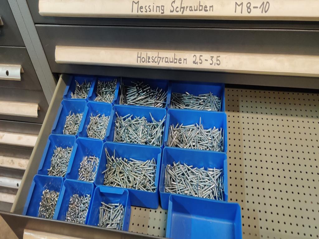 Equipamento mecânico/operacional de um estaleiro-9