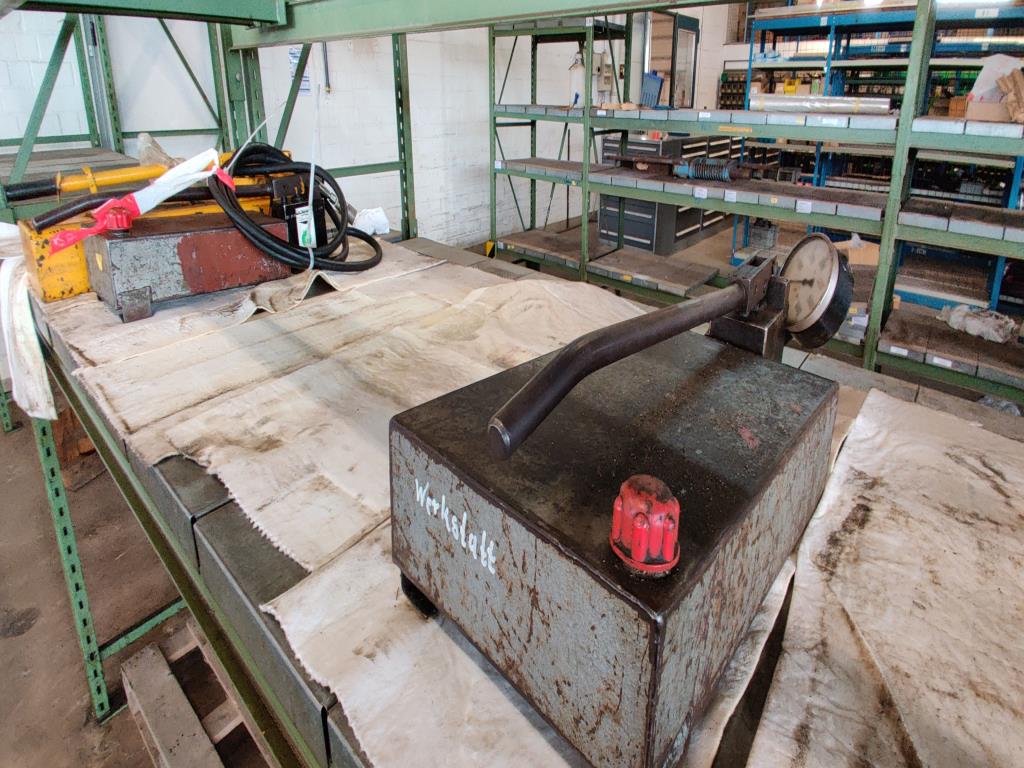 Equipamento mecânico/operacional de um estaleiro-12