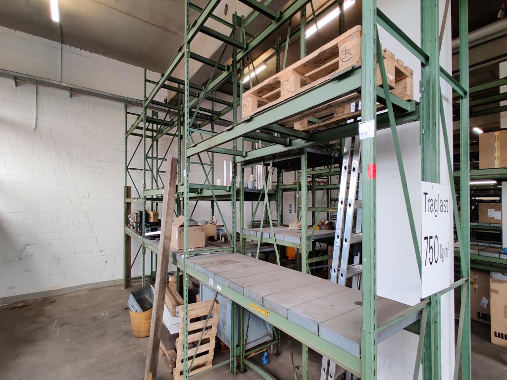 Equipamento mecânico/operacional de um estaleiro-22