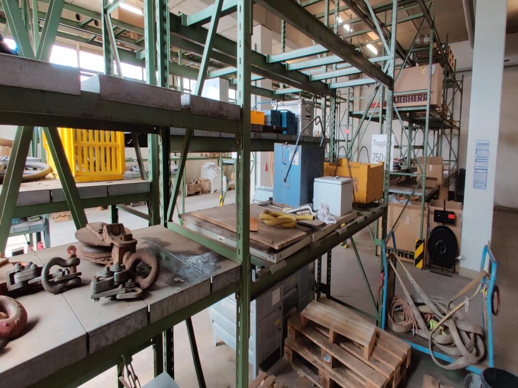 Equipamento mecânico/operacional de um estaleiro-7