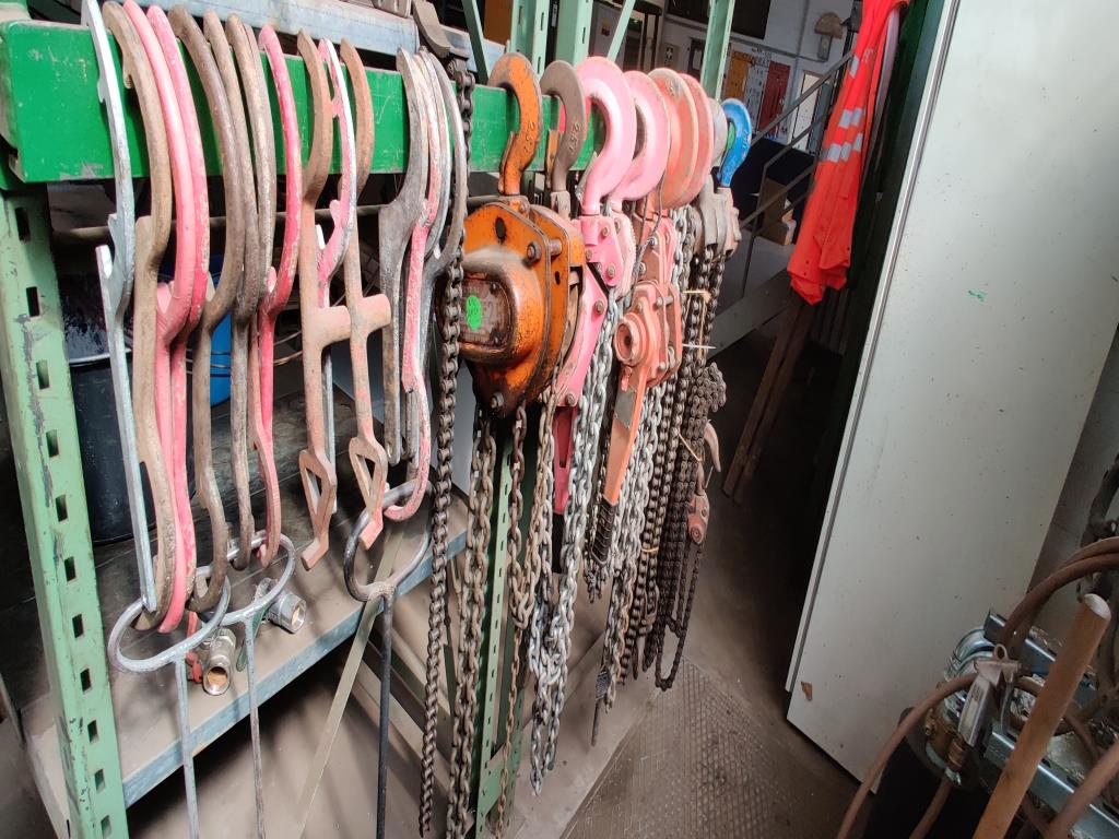 Equipamento mecânico/operacional de um estaleiro-8