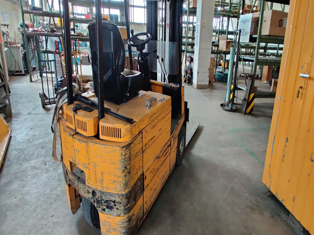 Equipamento mecânico/operacional de um estaleiro-4