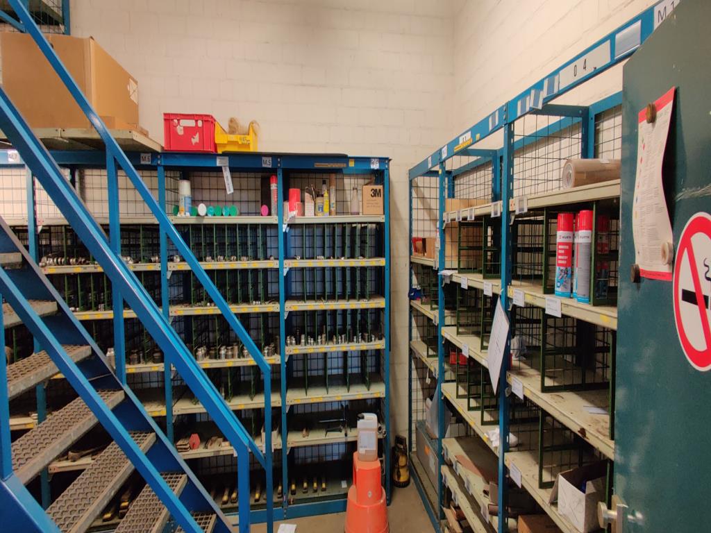 Equipamento mecânico/operacional de um estaleiro-2