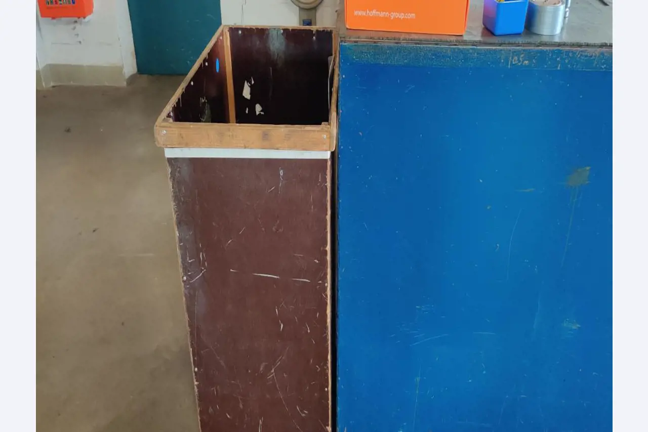 Wyposażenie mechaniczne/operacyjne placu budowy-5