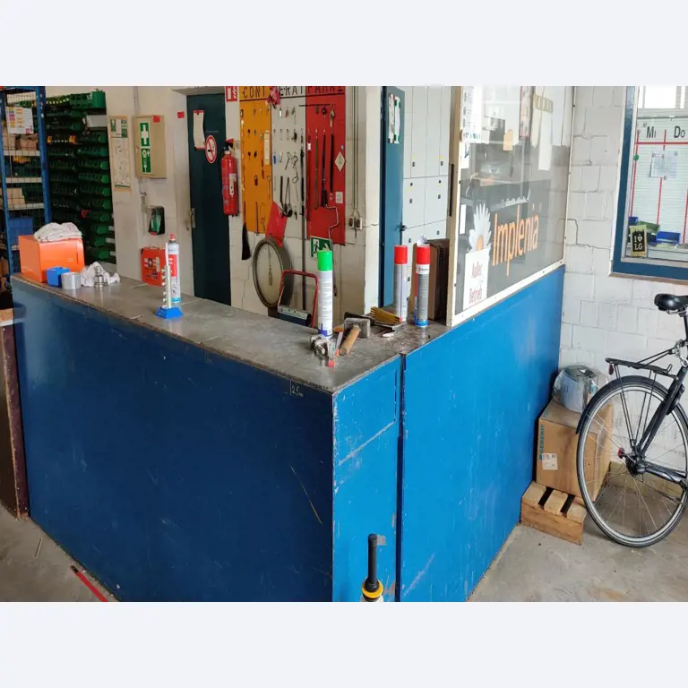 Wyposażenie mechaniczne/operacyjne placu budowy-1