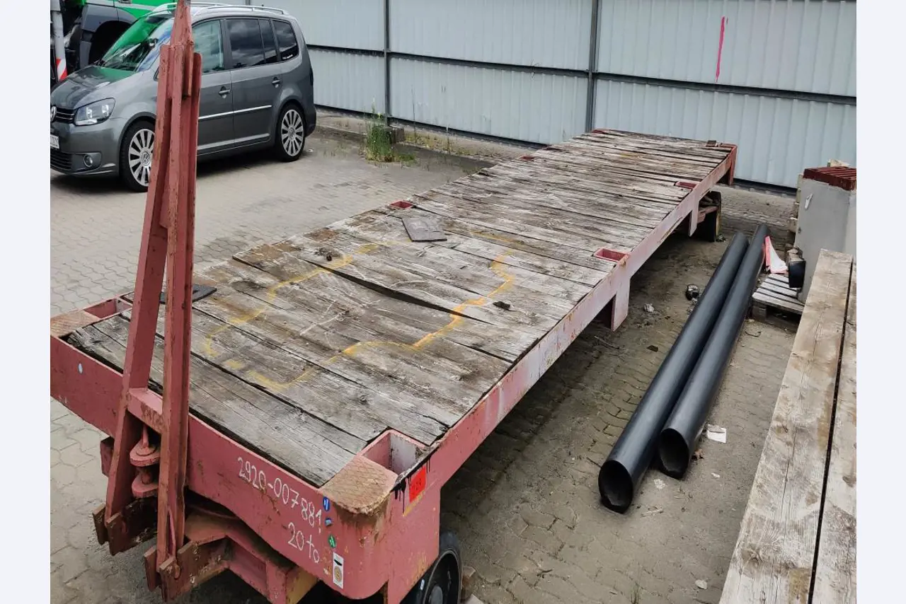 Wyposażenie mechaniczne/operacyjne placu budowy-1