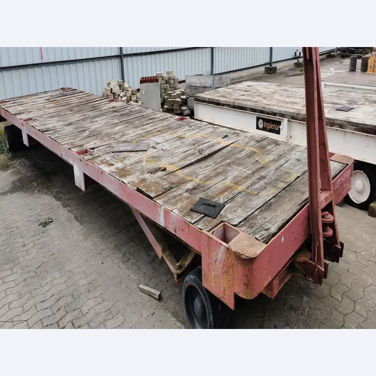 Wyposażenie mechaniczne/operacyjne placu budowy-2