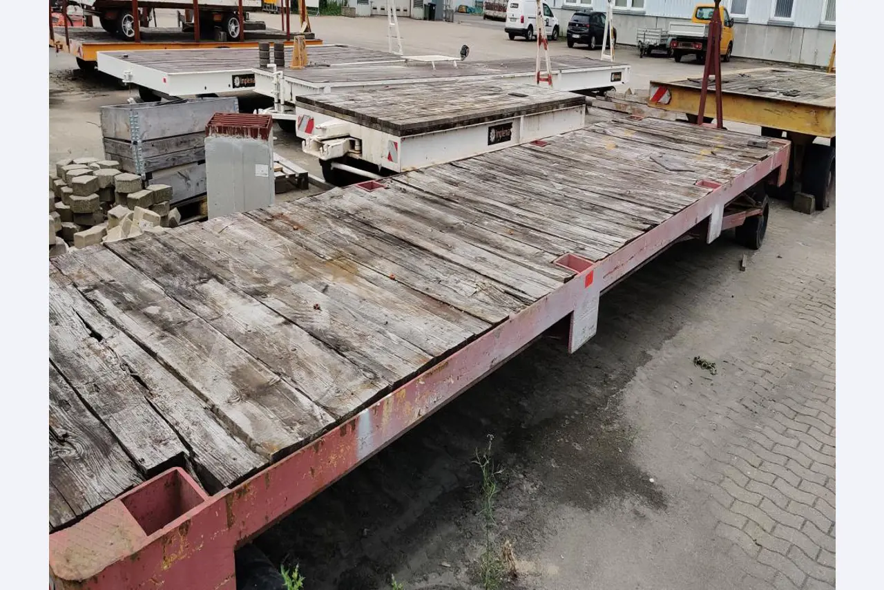 Wyposażenie mechaniczne/operacyjne placu budowy-3