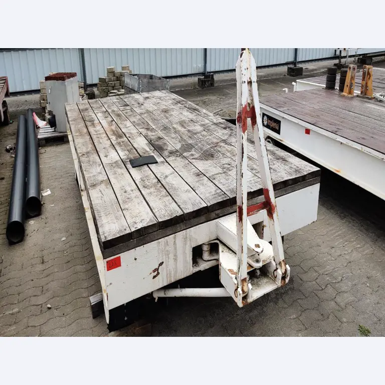 Wyposażenie mechaniczne/operacyjne placu budowy-1