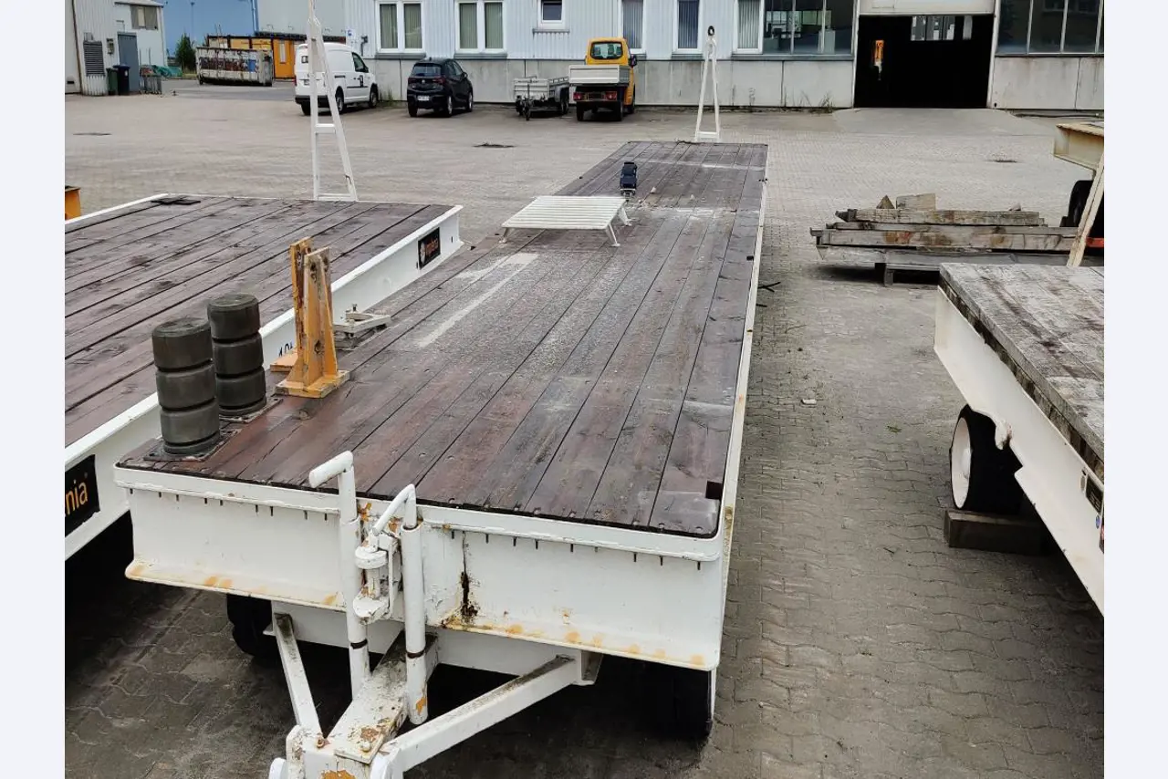 Wyposażenie mechaniczne/operacyjne placu budowy-3