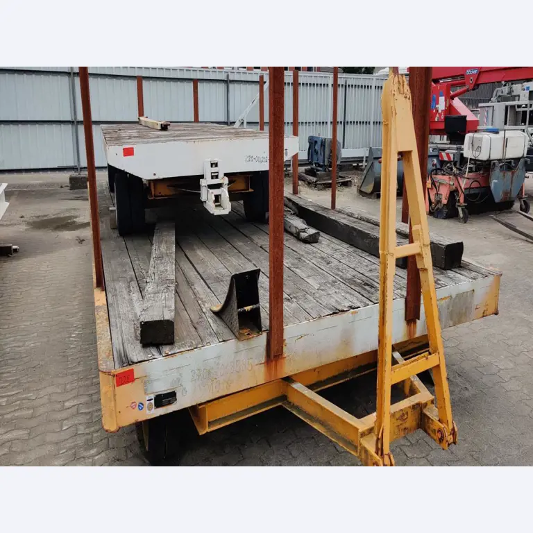 Wyposażenie mechaniczne/operacyjne placu budowy-1
