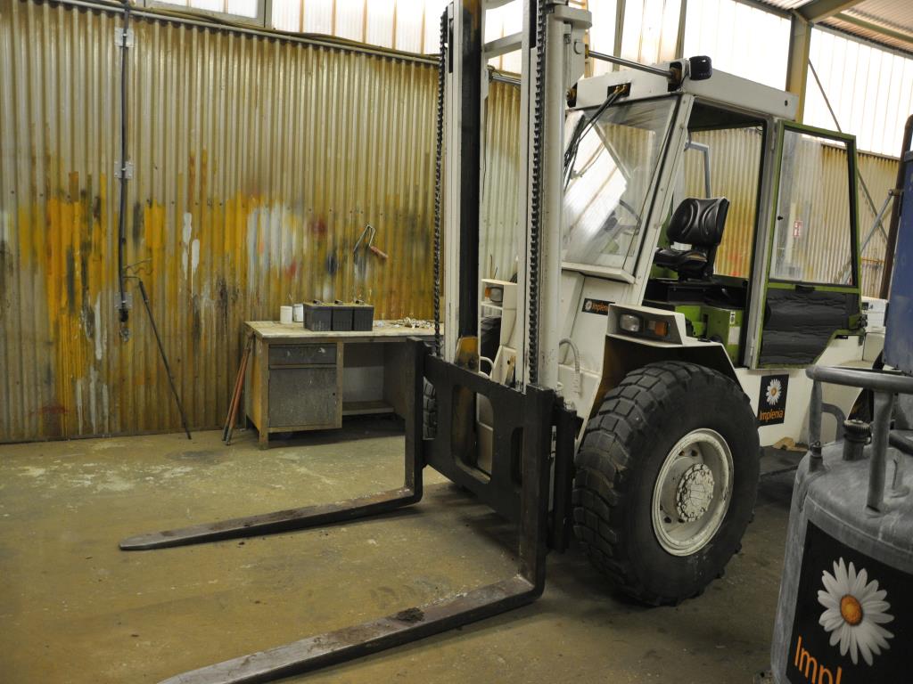 Equipamento mecânico/operacional de um estaleiro-6