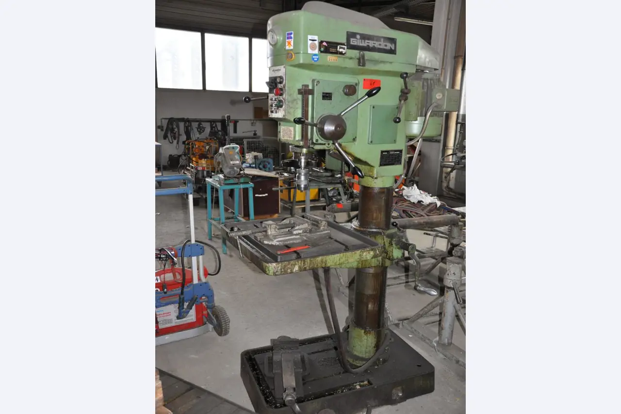 Mechanische/operationele uitrusting van een bouwwerf-1