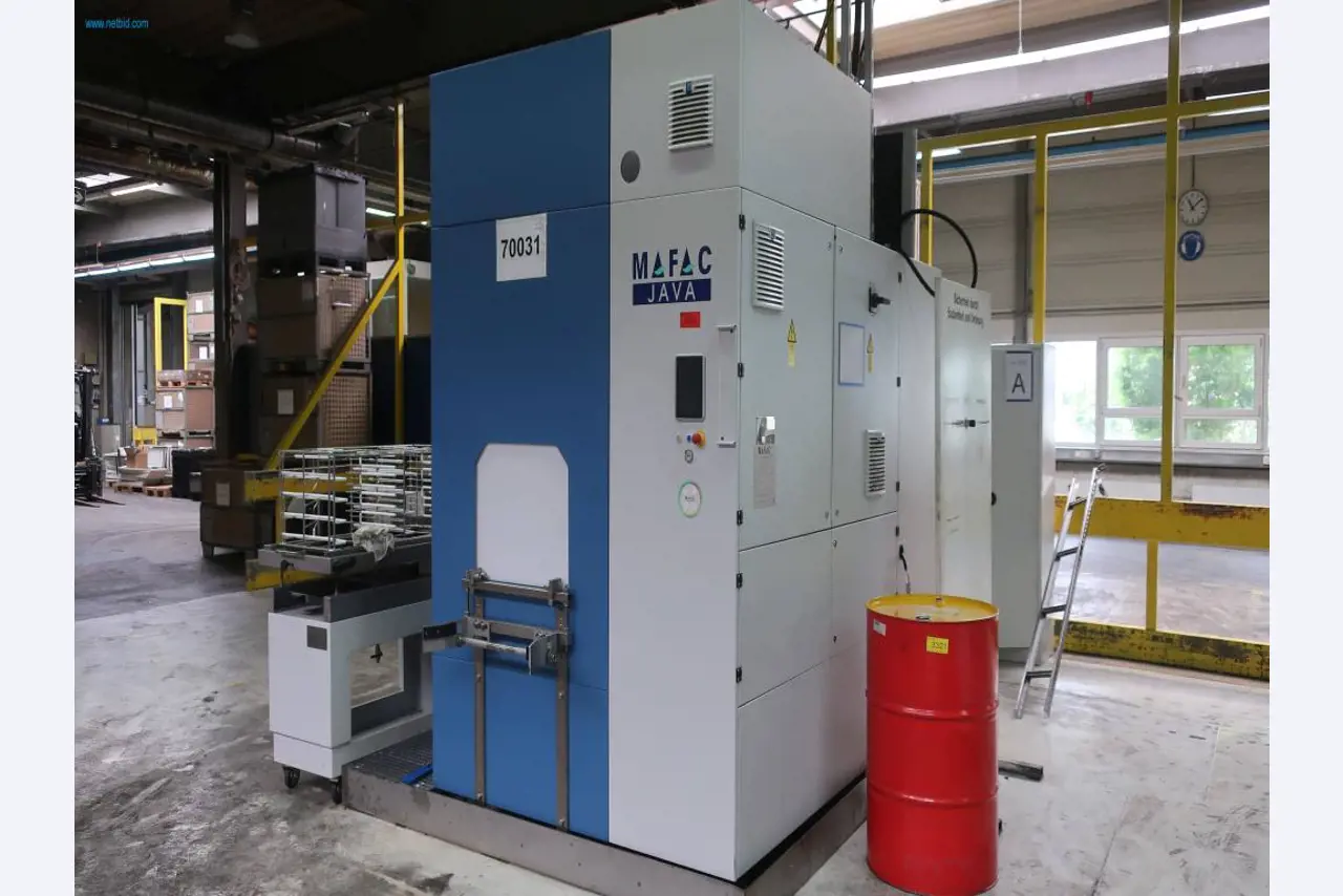 Máquinas para processamento mecânico, ensaio, limpeza e manuseamento de peças de alumínio fundido sob pressão-2