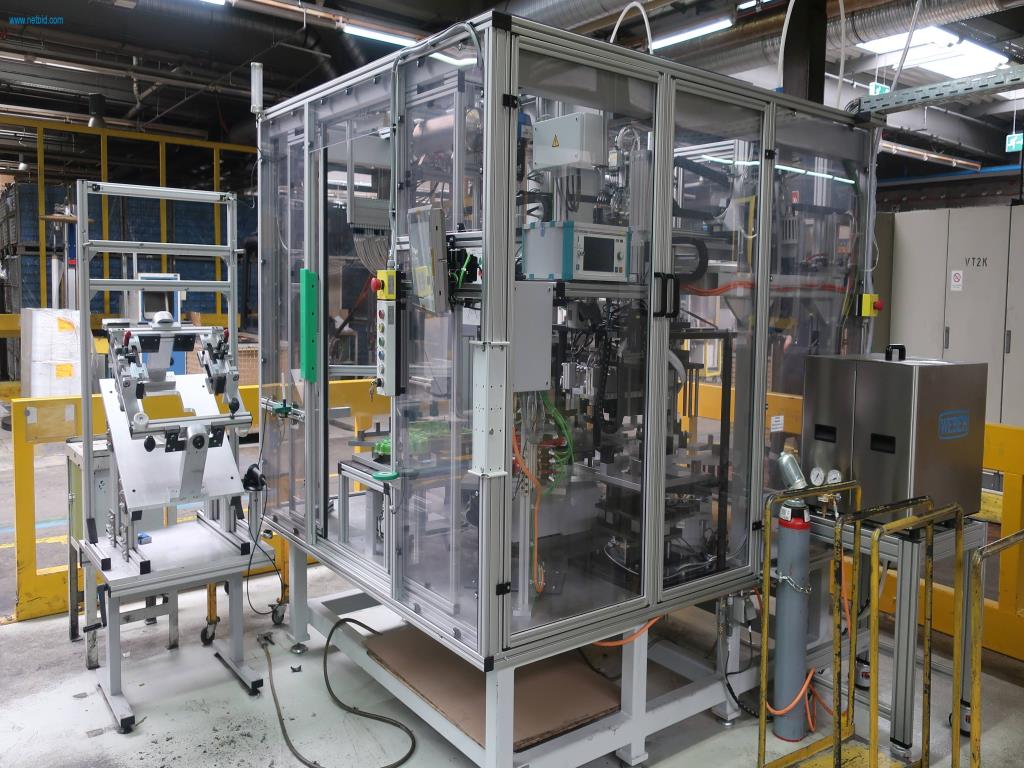 Máquinas para processamento mecânico, ensaio, limpeza e manuseamento de peças de alumínio fundido sob pressão-1