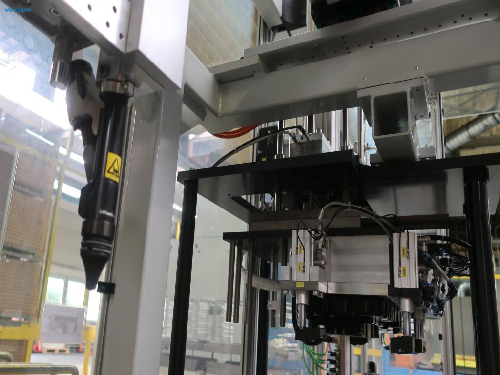 Máquinas para processamento mecânico, ensaio, limpeza e manuseamento de peças de alumínio fundido sob pressão-7