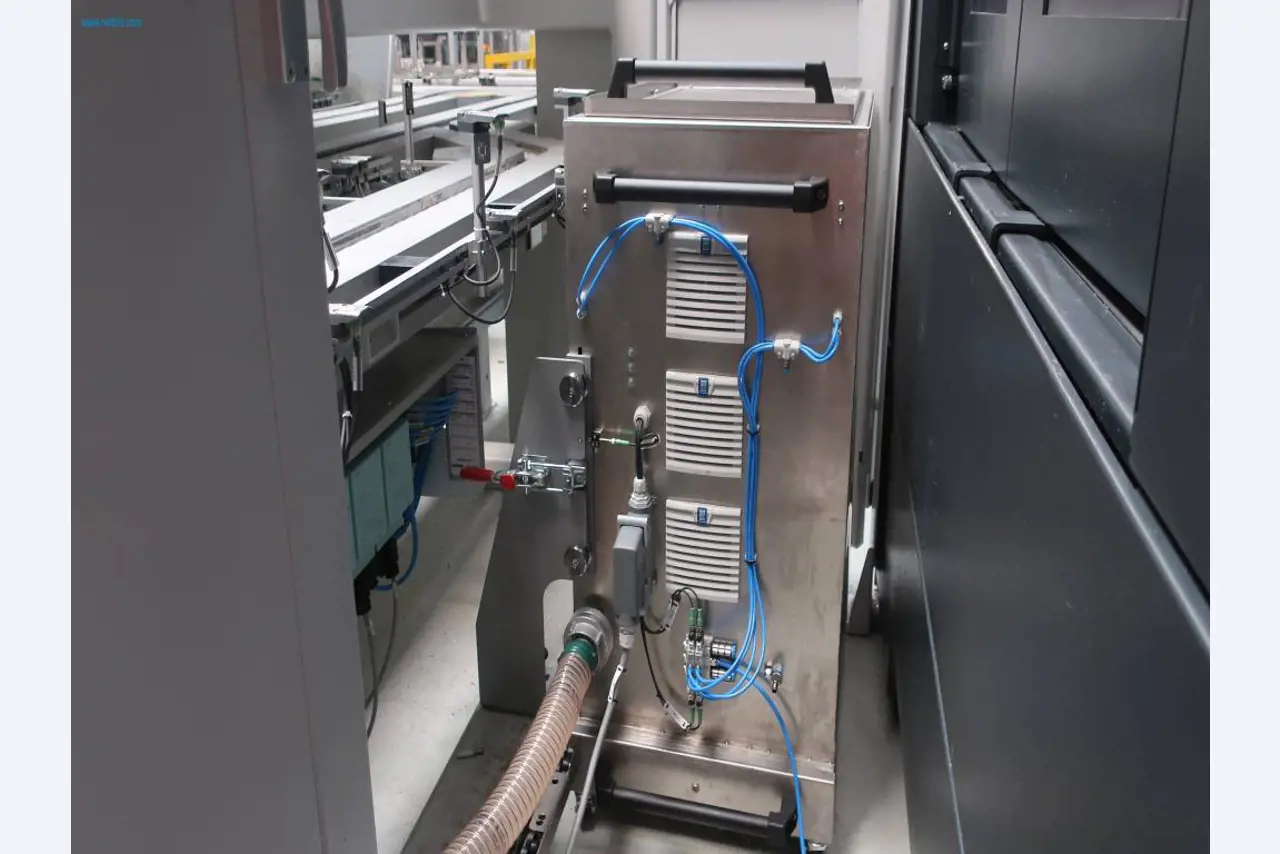 Machines for mechanical processing, testing, cleaning and handling of aluminium die castings-24