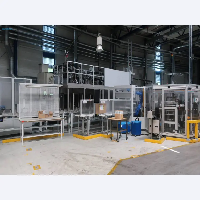 Máquinas para processamento mecânico, ensaio, limpeza e manuseamento de peças de alumínio fundido sob pressão-1