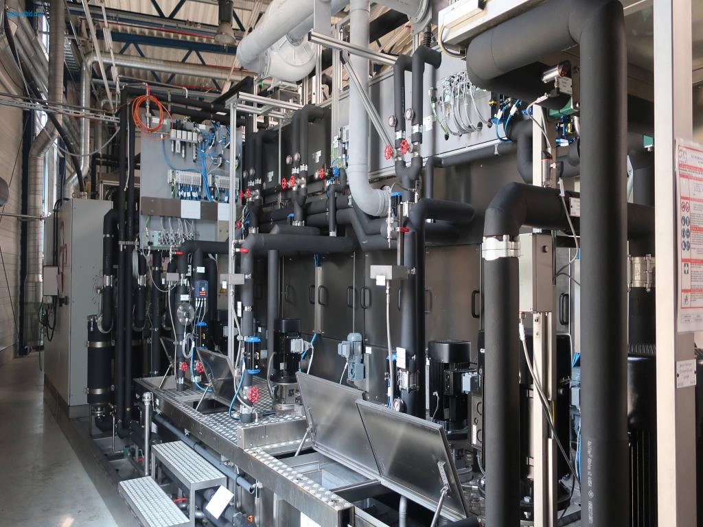 Máquinas para processamento mecânico, ensaio, limpeza e manuseamento de peças de alumínio fundido sob pressão-2