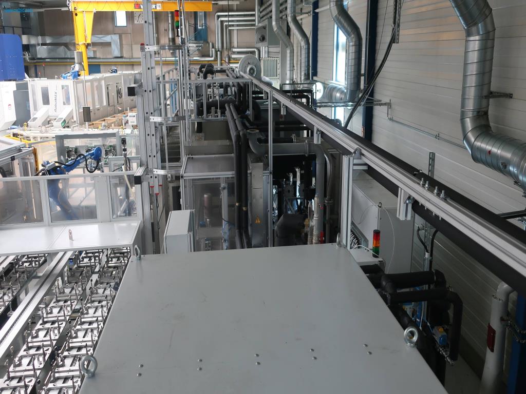 Máquinas para processamento mecânico, ensaio, limpeza e manuseamento de peças de alumínio fundido sob pressão-3