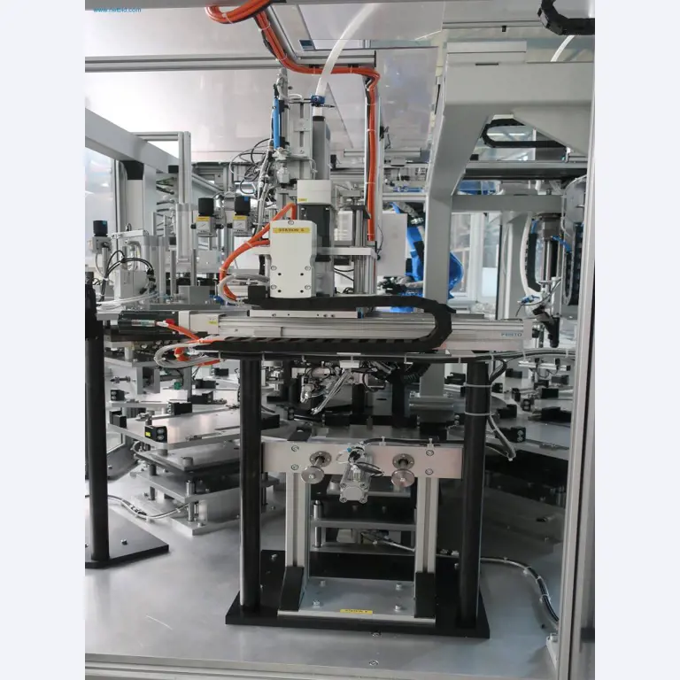 Máquinas para processamento mecânico, ensaio, limpeza e manuseamento de peças de alumínio fundido sob pressão-11