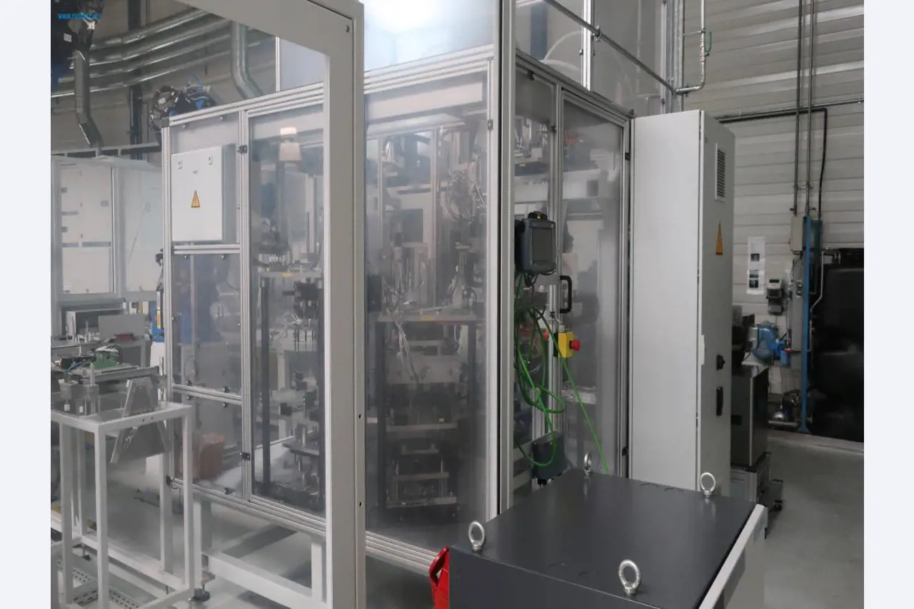 Máquinas para processamento mecânico, ensaio, limpeza e manuseamento de peças de alumínio fundido sob pressão-2