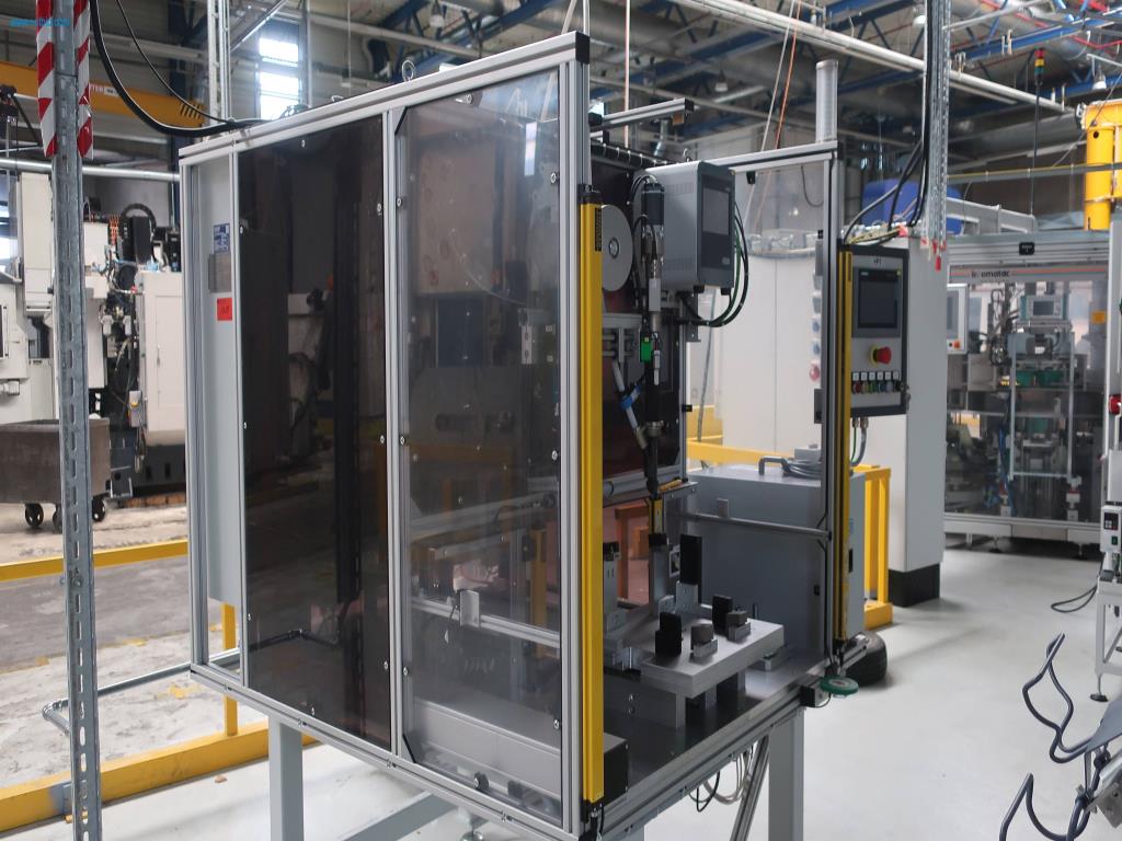 Máquinas para processamento mecânico, ensaio, limpeza e manuseamento de peças de alumínio fundido sob pressão-1