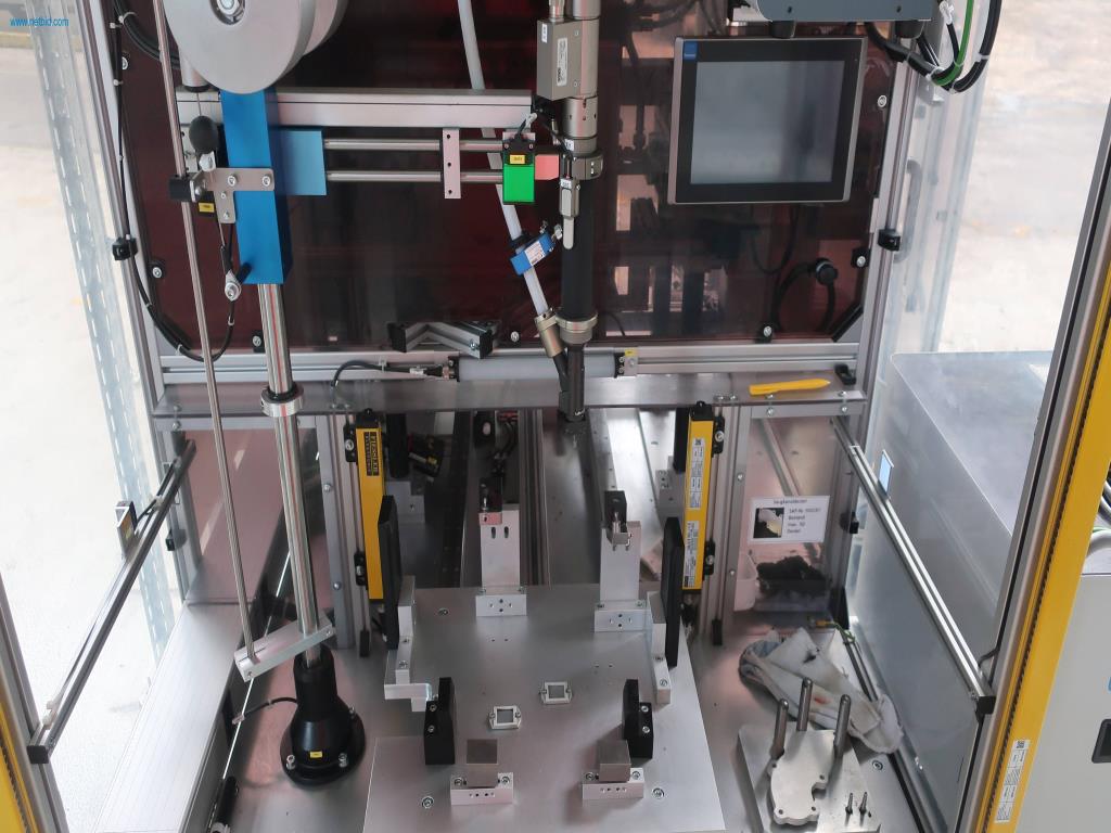 Máquinas para processamento mecânico, ensaio, limpeza e manuseamento de peças de alumínio fundido sob pressão-6