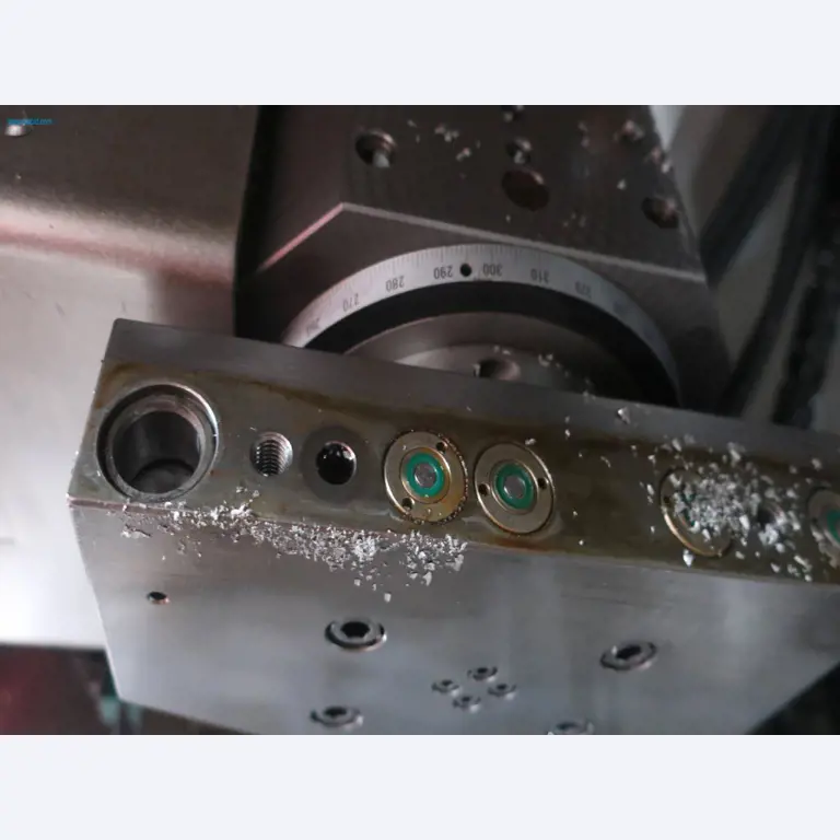 Maschinen zur mechanischen Bearbeitung, Prüfung, Reinigung und Handling von Aluminium-Druckgussteilen-9