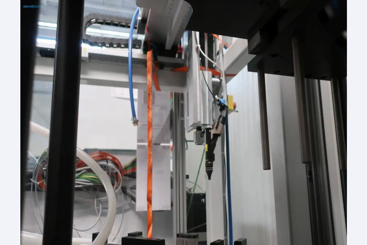 Máquinas para processamento mecânico, ensaio, limpeza e manuseamento de peças de alumínio fundido sob pressão-11