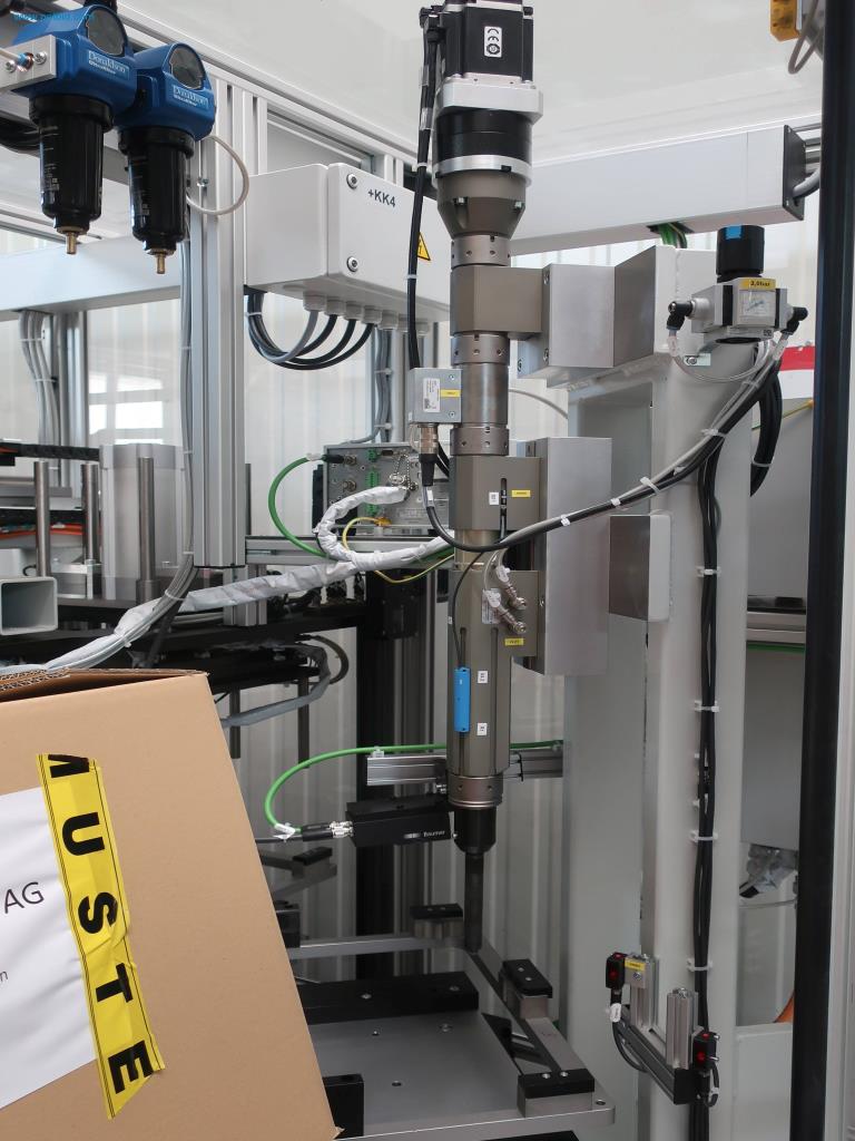 Máquinas para processamento mecânico, ensaio, limpeza e manuseamento de peças de alumínio fundido sob pressão-9