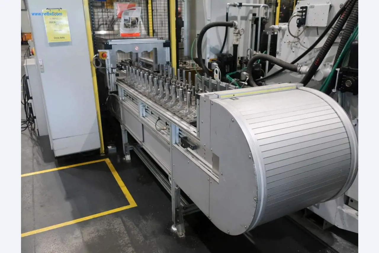 Máquinas para processamento mecânico, ensaio, limpeza e manuseamento de peças de alumínio fundido sob pressão-1
