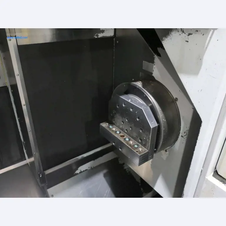 Máquinas para processamento mecânico, ensaio, limpeza e manuseamento de peças de alumínio fundido sob pressão-10
