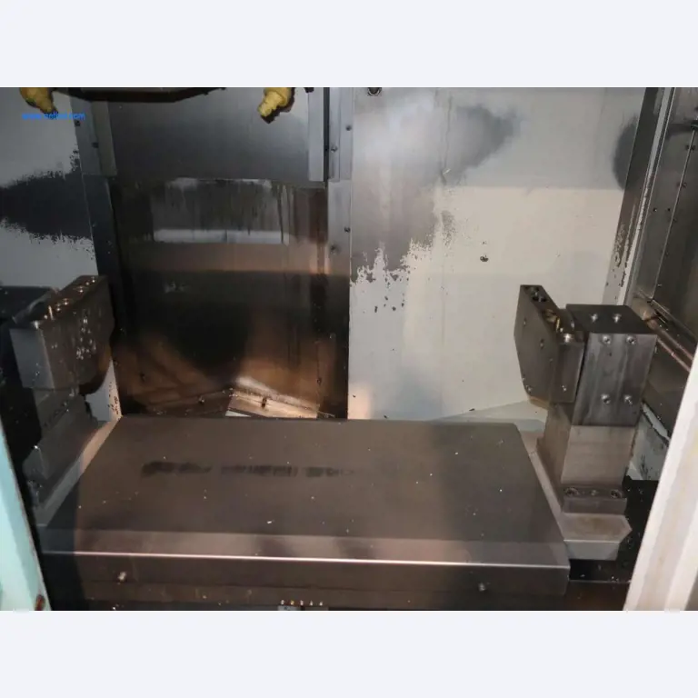 Máquinas para processamento mecânico, ensaio, limpeza e manuseamento de peças de alumínio fundido sob pressão-3