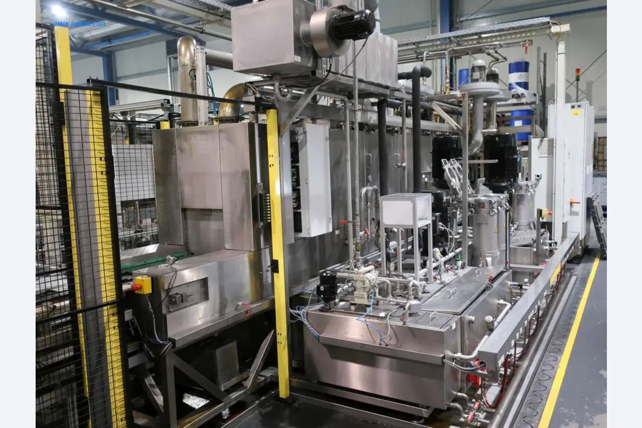 Máquinas para processamento mecânico, ensaio, limpeza e manuseamento de peças de alumínio fundido sob pressão-4