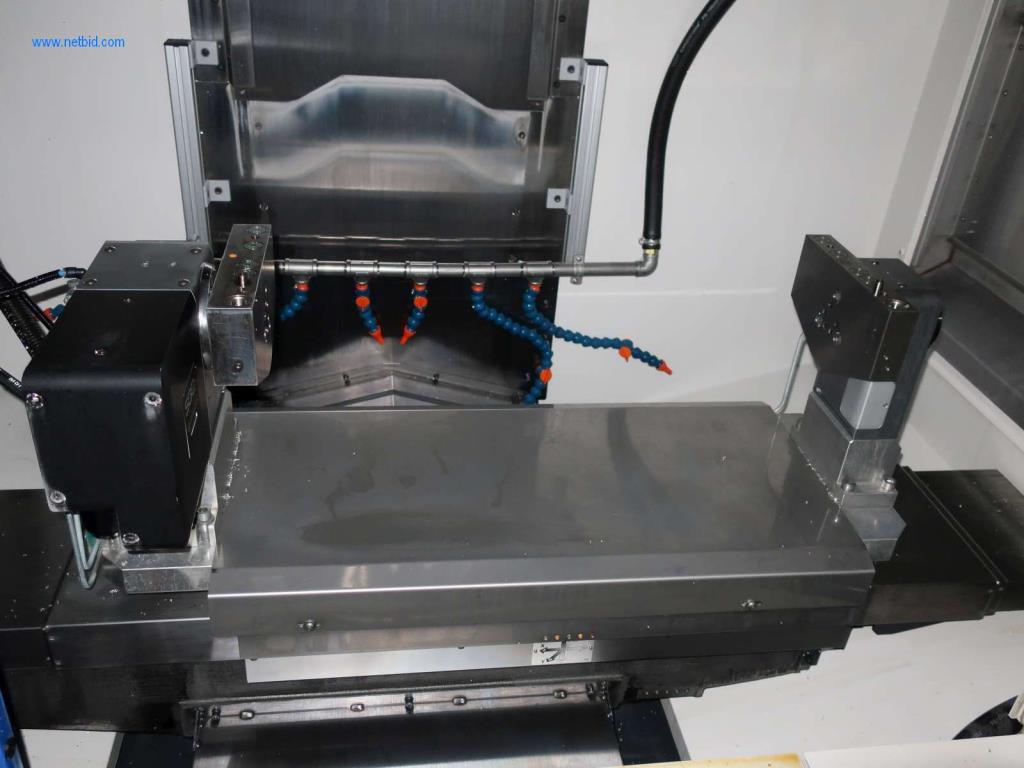 Machines pour l'usinage mécanique, le contrôle, le nettoyage et la manutention de pièces en aluminium coulé sous pression-2